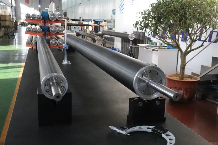 Rullo folle in fibra di carbonio